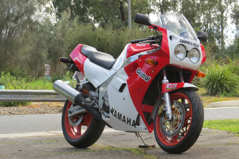 Yamaha FZR1000